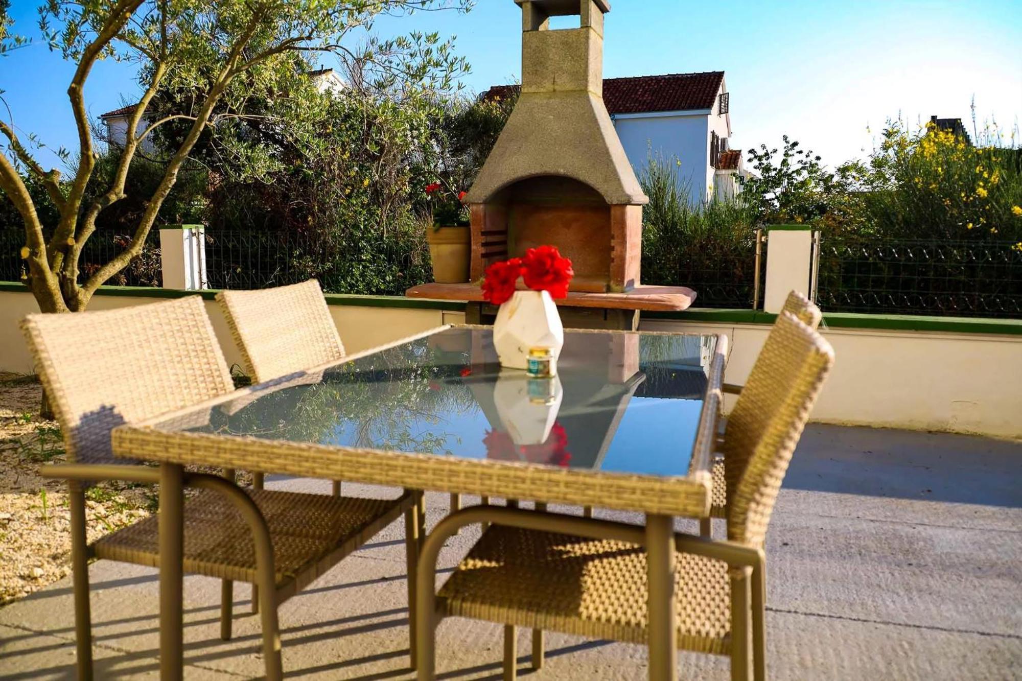 Mit Balkon, Meerblick, Pool Und Bbq *